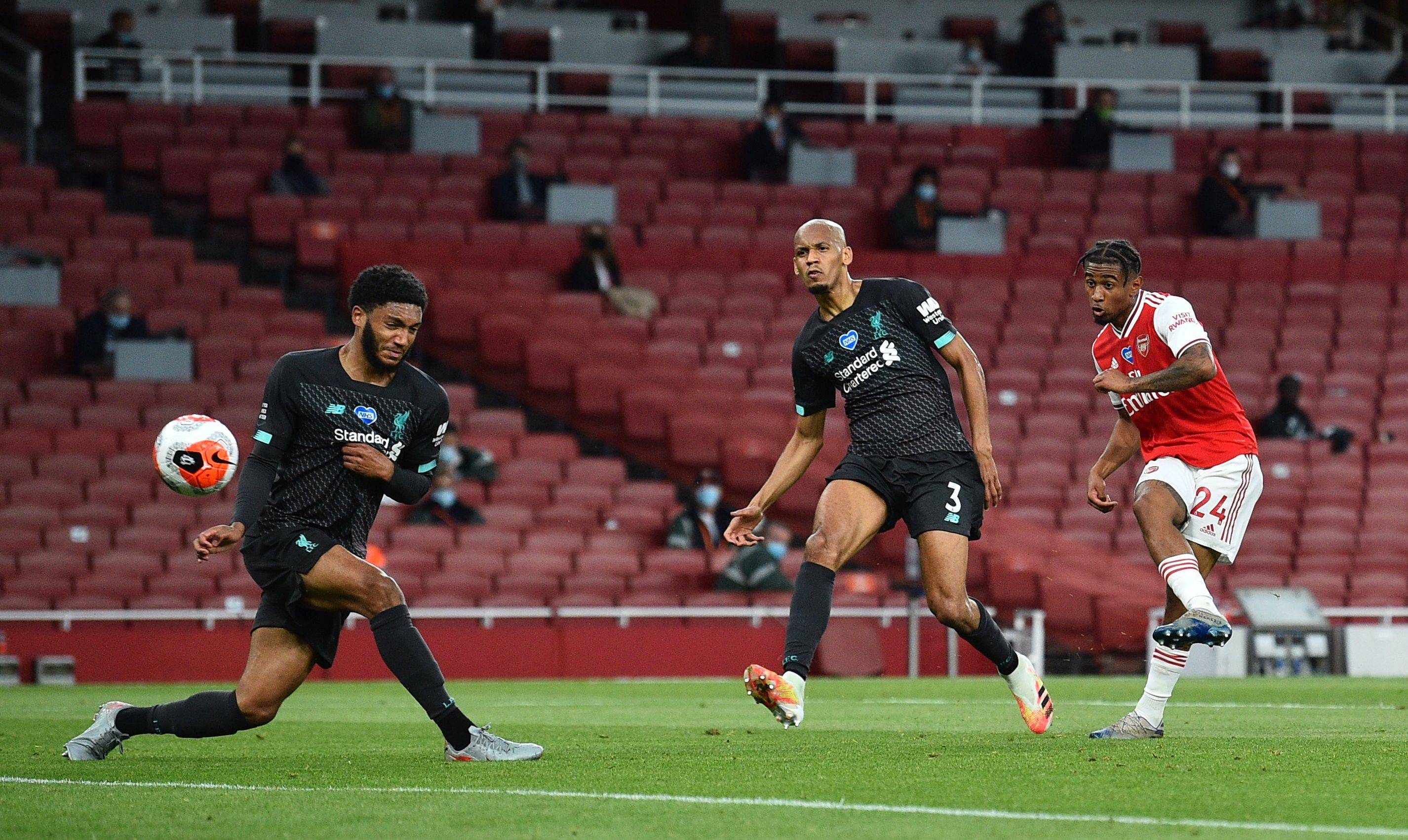 反映了足球 反映了足球